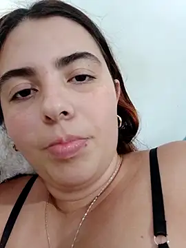 Snapshot of lyss_muller chatting on February 7, 6:55 pm lyss muller online show from February 7, 6:55 pm