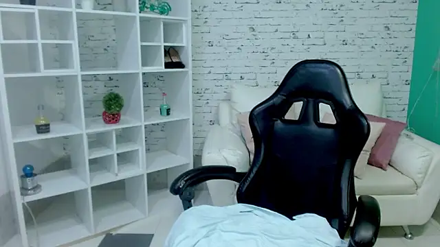 mariana blondee online show from February 12, 11:16 am