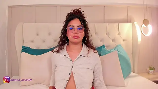 amanda rios online show from April 10, 9:41 pm