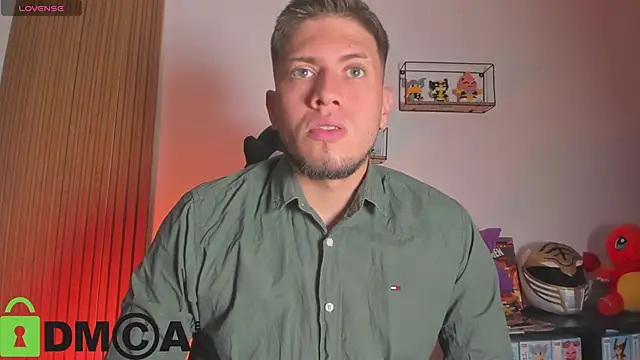 Snapshot of SebastianMaximoff_ chatting on February 19, 7:21 pm SebastianMaximoff online show from February 19, 7:21 pm