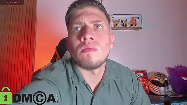 Snapshot of SebastianMaximoff_ chatting on February 25, 8:18 pm SebastianMaximoff online show from February 25, 8:18 pm