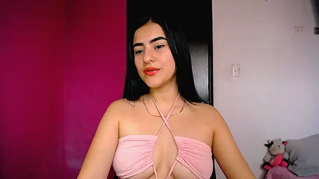 Snapshot of charlotte_petit_ chatting on February 21, 4:19 pm charlotte petit online show from February 21, 4:19 pm