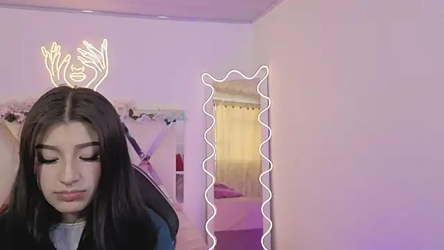 Snapshot of NEFTIS_TAY chatting on February 25, 7:01 pm NEFTIS TAY online show from February 25, 7:01 pm