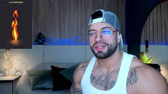 Snapshot of Jeremy_Harden chatting on February 27, 5:24 pm Jeremy Harden online show from February 27, 5:24 pm