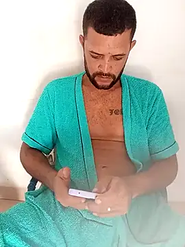 Snapshot of Hot_Veteran_1 chatting on February 16, 9:11 pm Hot Veteran 1 online show from February 16, 9:11 pm