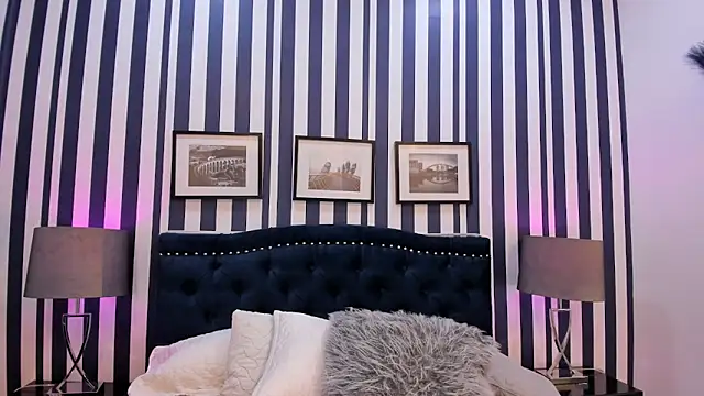 TherezaLarson online show from April 14, 11:49 am