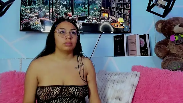 amy noa online show from March 27, 1:00 am