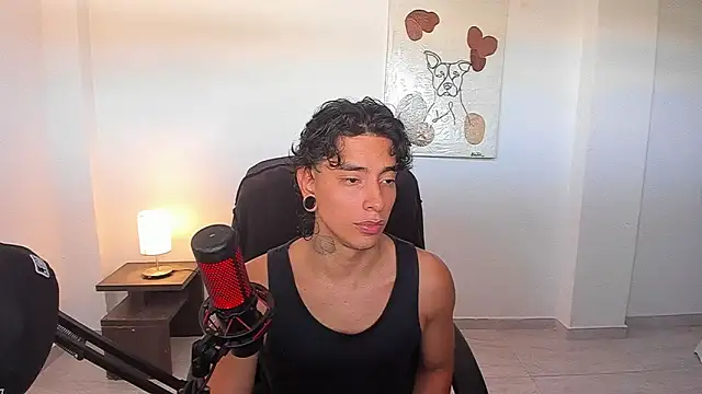 Snapshot of paisa_hotx chatting on February 9, 10:03 pm paisa hotx online show from February 9, 10:03 pm