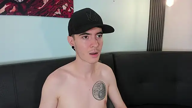 Lio      online show from February 13, 4:30 am