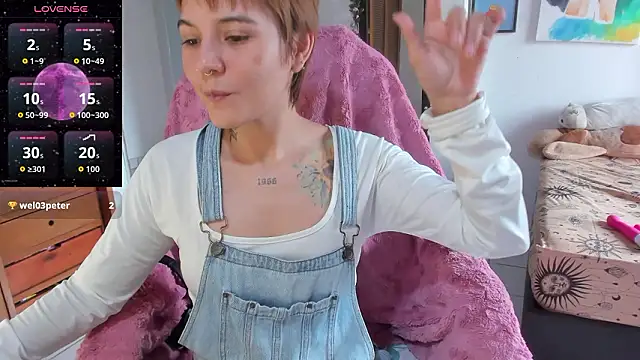 Snapshot of sunflowerr_ chatting on February 25, 7:45 pm sunflowerr online show from February 25, 7:45 pm