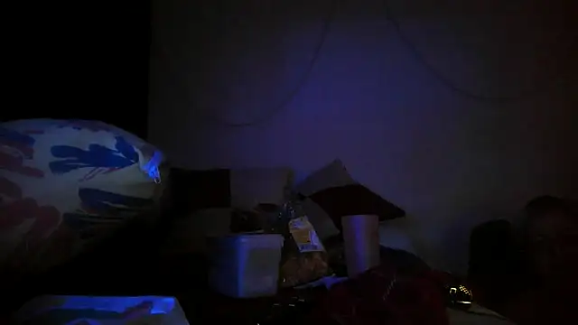 Snapshot of bialoba7 chatting on October 18, 6:52 pm bialoba7 online show from October 18, 6:52 pm