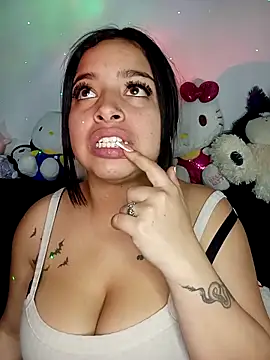 Snapshot of _juli17_ chatting on April 23, 10:56 pm juli17 online show from April 23, 10:56 pm