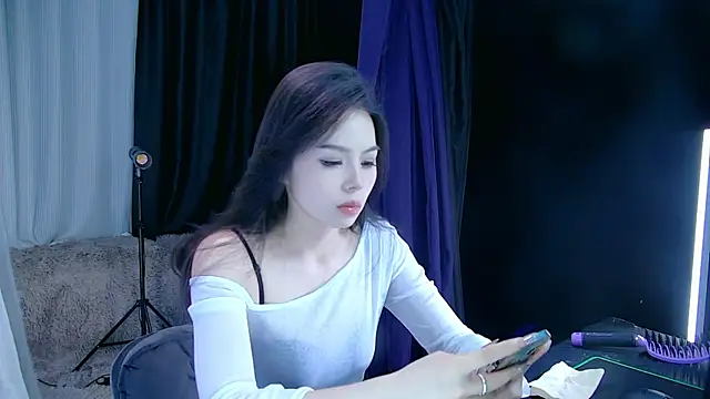 Snapshot of yoyo-o88 chatting on February 13, 11:50 am yoyo-o88 online show from February 13, 11:50 am