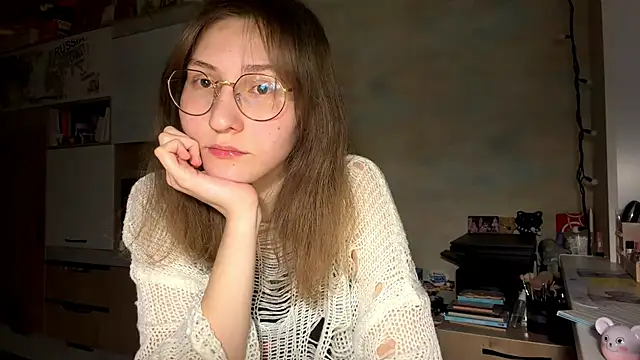 Miaaa Moon online show from February 17, 4:13 pm