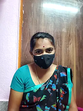 Snapshot of Tamil_Hot_Shana chatting on April 3, 6:44 am Tamil Hot Shana online show from April 3, 6:44 am
