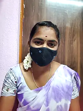 Snapshot of Tamil_Hot_Shana chatting on April 4, 1:52 pm Tamil Hot Shana online show from April 4, 1:52 pm