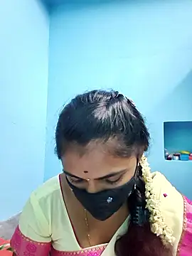 Snapshot of Tamil_Hot_Shana chatting on April 19, 8:46 am Tamil Hot Shana online show from April 19, 8:46 am