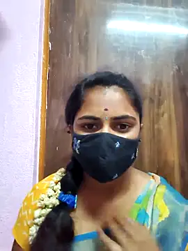 Snapshot of Tamil_Hot_Shana chatting on April 21, 3:02 am Tamil Hot Shana online show from April 21, 3:02 am