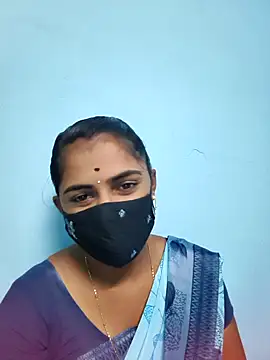 Snapshot of Tamil_Hot_Shana chatting on April 22, 3:42 am Tamil Hot Shana online show from April 22, 3:42 am