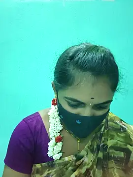 Snapshot of Tamil_Hot_Shana chatting on May 6, 4:52 am Tamil Hot Shana online show from May 6, 4:52 am