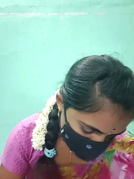 Snapshot of Tamil_Hot_Shana chatting on May 7, 4:01 pm Tamil Hot Shana online show from May 7, 4:01 pm