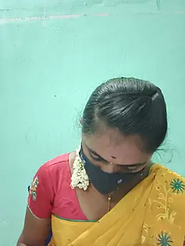 Snapshot of Tamil_Hot_Shana chatting on May 18, 8:42 am Tamil Hot Shana online show from May 18, 8:42 am