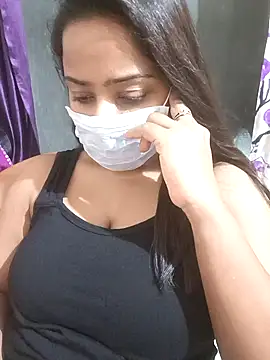 MidnightVibes  online show from February 17, 5:52 pm