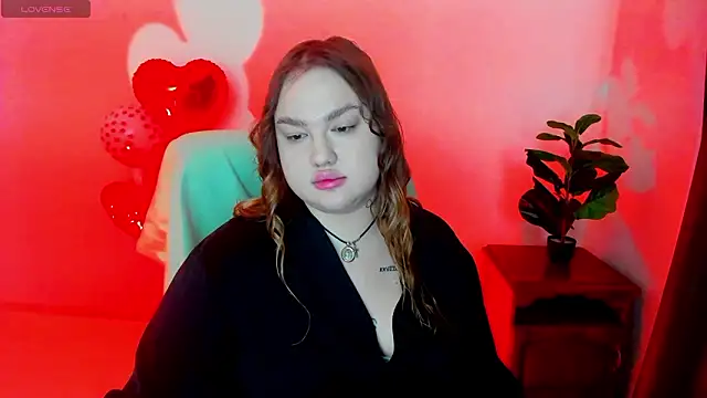 Snapshot of Sofiawetsweet chatting on February 12, 7:14 am Sofiawetsweet online show from February 12, 7:14 am