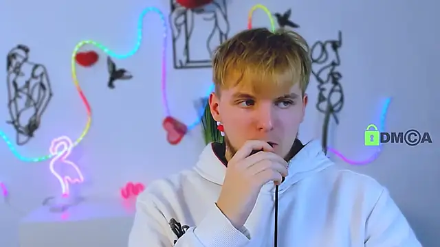 Snapshot of mark_sir chatting on February 17, 12:34 pm mark sir online show from February 17, 12:34 pm