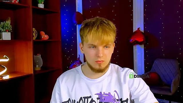 Snapshot of mark_sir chatting on February 23, 6:11 am mark sir online show from February 23, 6:11 am