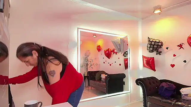 Madame scarlett online show from February 24, 11:19 am