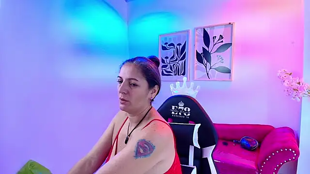 Madame scarlett online show from April 12, 11:26 am