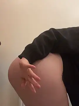 secretgirlll online show from February 22, 3:54 pm