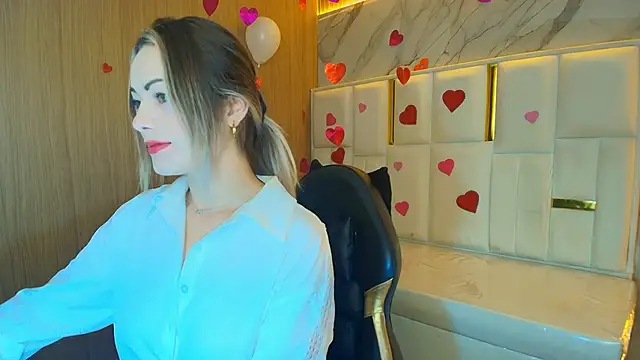 Snapshot of sofia_nova_tf chatting on February 21, 1:45 pm sofia nova tf online show from February 21, 1:45 pm