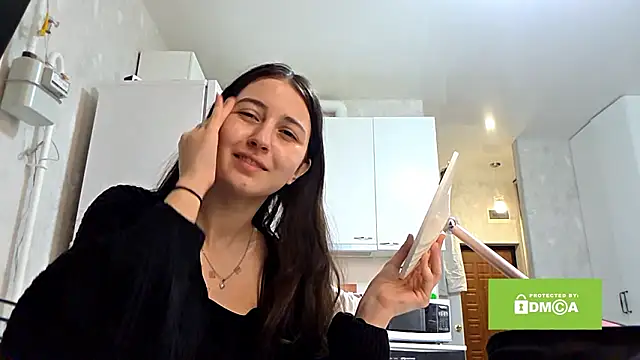 ZyntraLoom online show from February 16, 12:56 pm