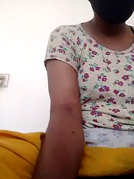 Snapshot of Toma7890 chatting on February 9, 5:00 am Toma7890 online show from February 9, 5:00 am