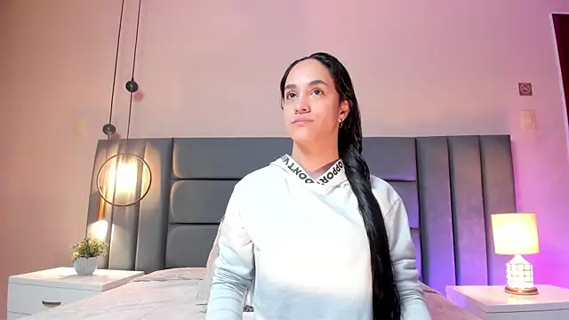 Snapshot of CelesteQueeen chatting on February 17, 11:50 am CelesteQueeen online show from February 17, 11:50 am