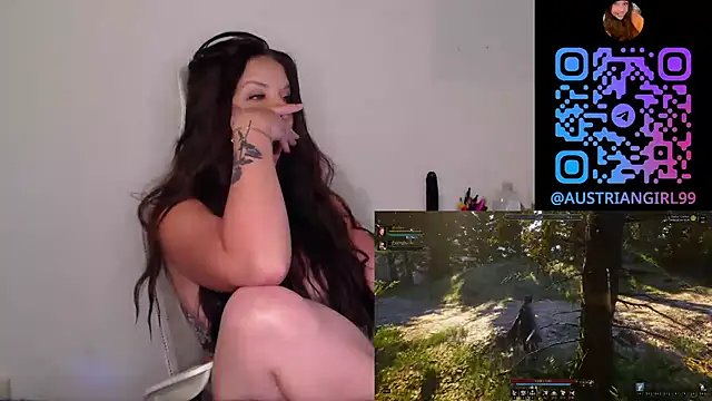 AustrianGirl99AtWork online show from April 17, 9:18 pm