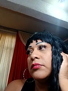 Snapshot of SabrinaColin chatting on February 18, 2:24 pm SabrinaColin online show from February 18, 2:24 pm