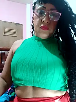 Snapshot of SabrinaColin chatting on February 24, 11:58 pm SabrinaColin online show from February 24, 11:58 pm