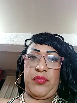 Snapshot of SabrinaColin chatting on February 26, 3:49 am SabrinaColin online show from February 26, 3:49 am