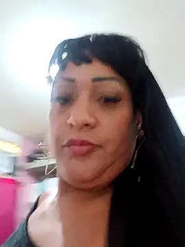 Snapshot of SabrinaColin chatting on April 28, 1:49 pm SabrinaColin online show from April 28, 1:49 pm