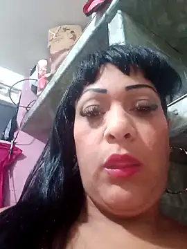 Snapshot of SabrinaColin chatting on May 12, 2:19 am SabrinaColin online show from May 12, 2:19 am