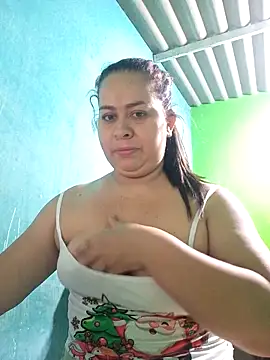 Snapshot of Diana_006 chatting on February 9, 2:21 pm Diana 006 online show from February 9, 2:21 pm