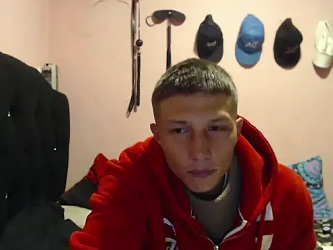 Snapshot of Cronos_Hot_8 chatting on February 2, 10:47 am Cronos Hot 8 online show from February 2, 10:47 am