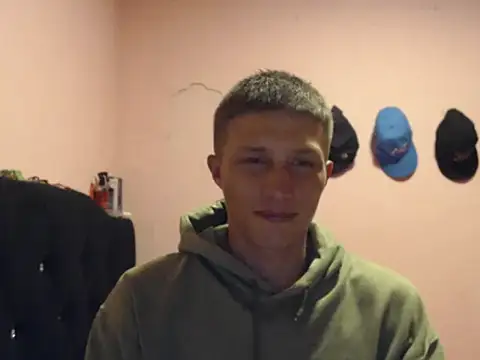 Snapshot of Cronos_Hot_8 chatting on February 12, 8:20 am Cronos Hot 8 online show from February 12, 8:20 am