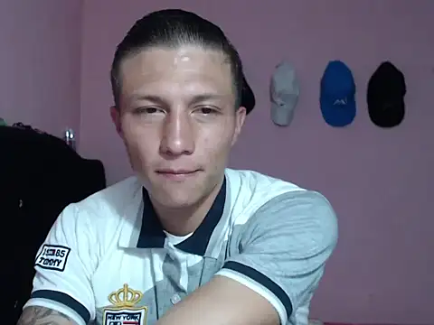 Snapshot of Cronos_Hot_8 chatting on February 16, 7:59 am Cronos Hot 8 online show from February 16, 7:59 am