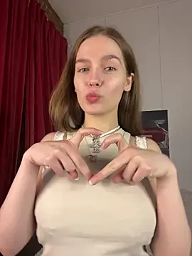 MyKittySayMeow online show from April 14, 10:27 pm