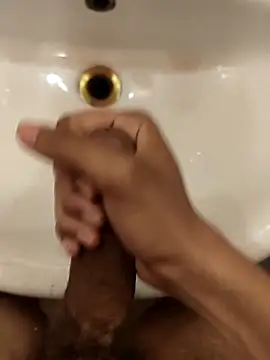 Snapshot of marcooo22annni chatting on April 2, 7:55 pm marcooo22annni online show from April 2, 7:55 pm