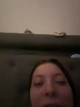 Snapshot of SofieKayla chatting on February 17, 9:43 pm SofieKayla online show from February 17, 9:43 pm